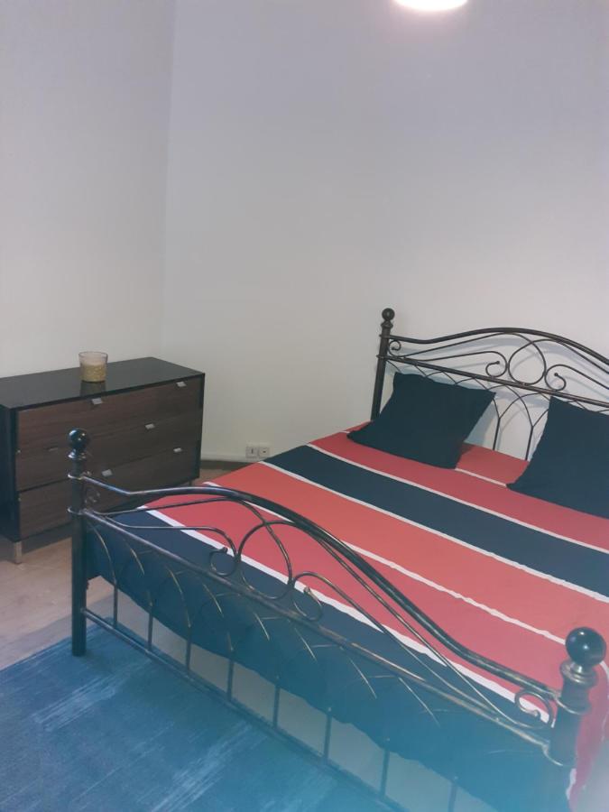 Appartement Tout Confort Cambrai Exterior foto